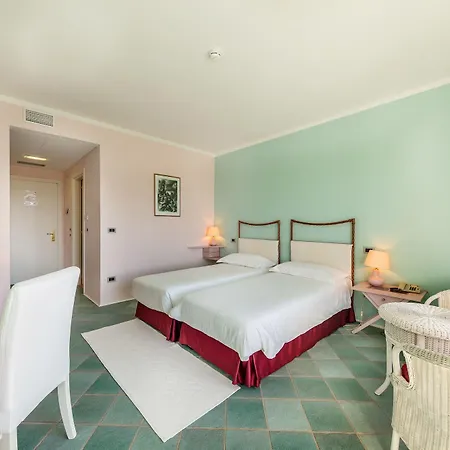 فندق Luna Lughente 4*