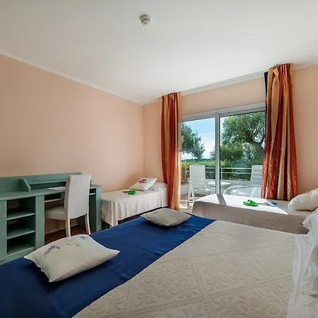 Luna Lughente Kateríni