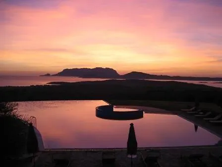 Luna Lughente 4* أولبيا